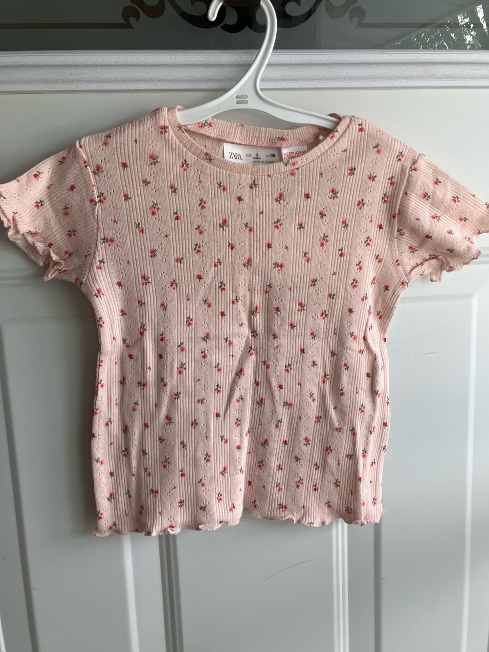Zara pink floral ribbed pointelle lettuce hem shirt 3T NWT